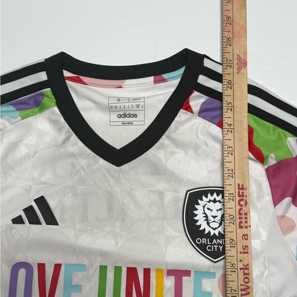 2023 Adidas MLS Men's Orlando City SC  Pre-Match Soccer Jersey Small 0206 A2